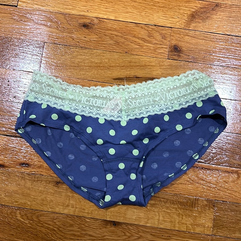 NWT Victoria’s Secret Polka Dot Lace Underwear Panty